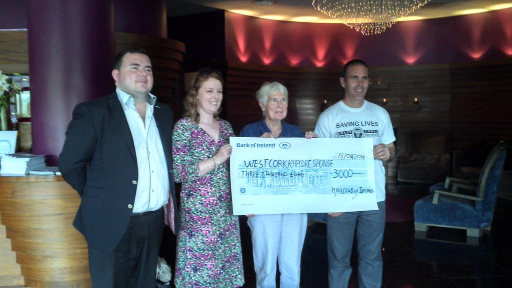 The Mini Club of Ireland raise €3000 for West Cork Rapid Response Unit :