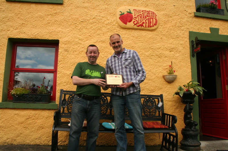 Mini Club Presentation to Strawberry Field :
