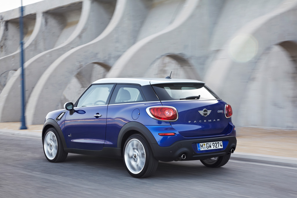 MINI Goes to Santa Claus :