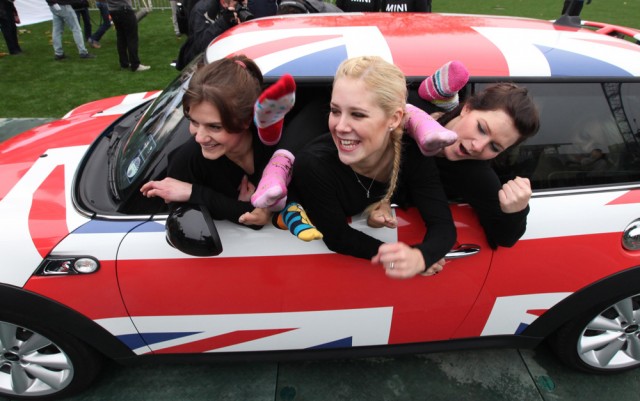 2 “People-In-A-MINI” World Records Broken :