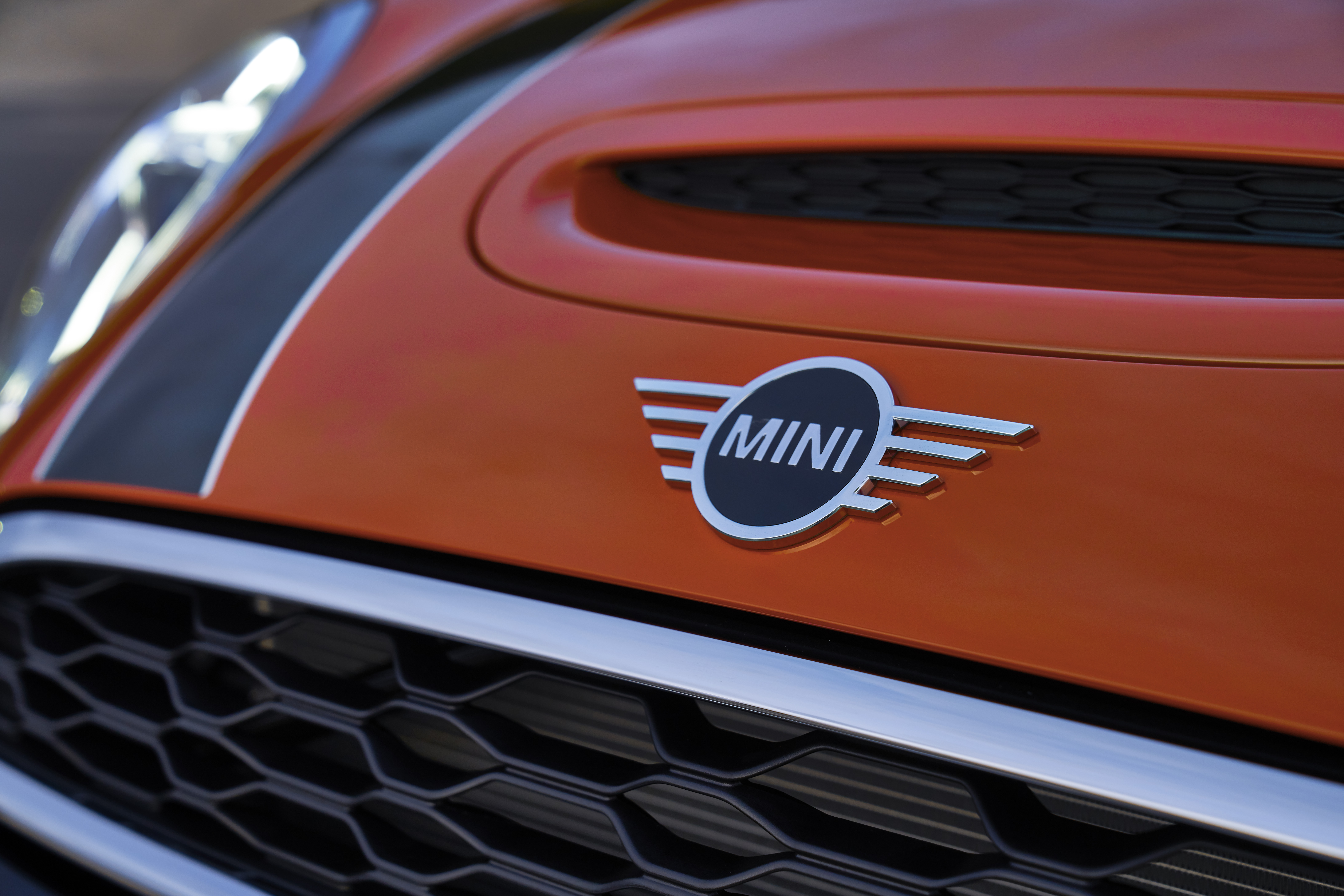The 2018 MINI LCI :