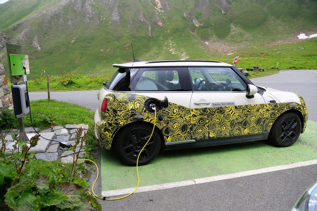 The Electric MINI, due in 2020 :